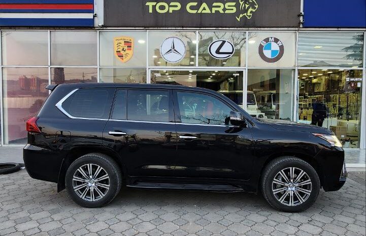 Lexus LX 450 full