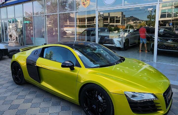 Audi R8 full