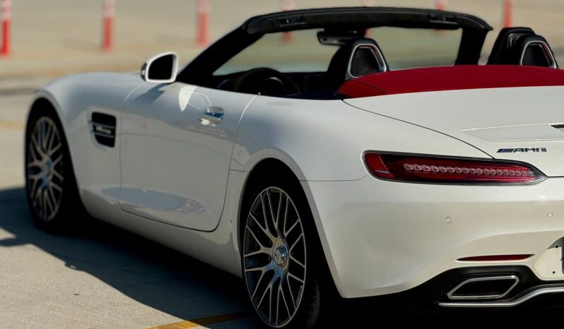 Mercedes Benz AMG GT Roadster full