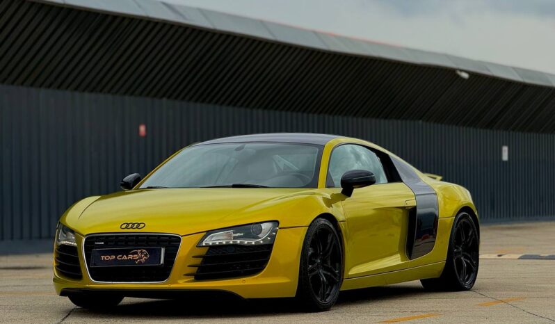 Audi R8 full