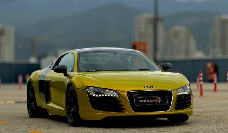 Audi R8 full