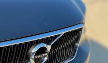 Volvo XC40 full